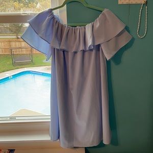 Off the shoulder baby blue short dress.